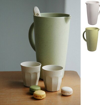 Kanna från Zuperzozial i ljusgrön färg med matchande koppar