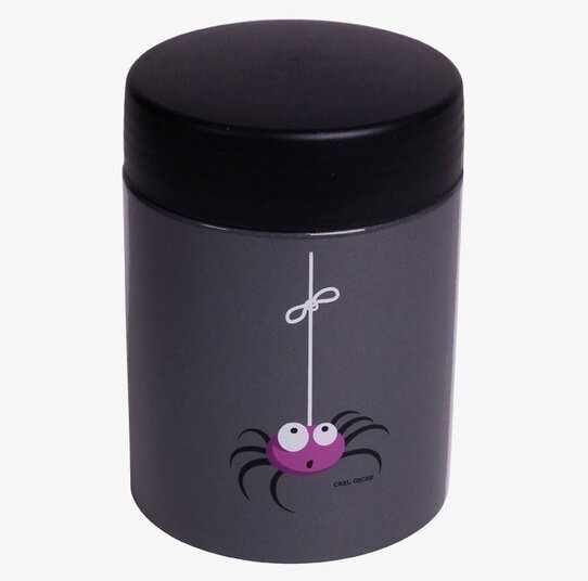 Mattermos Barn från Carl Oscar med tecknad spindeldesign