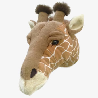 Bild av ett detaljrikt och realistiskt giraffhuvud