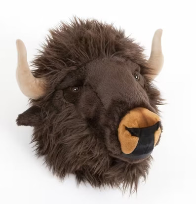 Bild av buffelhuvud med autentisk hantverksskicklighet