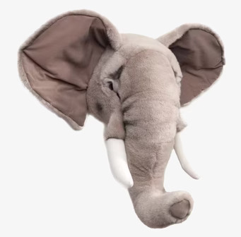 Bild av naturtroget elefanthuvud för väggdekoration