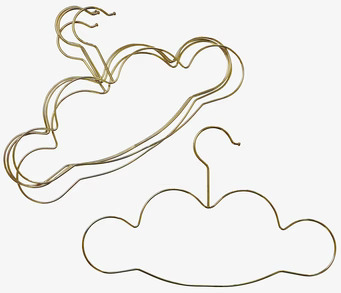 Bild av eleganta och lekfulla molnformade barnklädgalgar