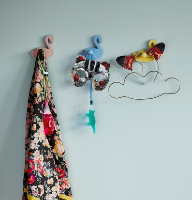 Bild av lekfull och färgstark väggdekoration för barn